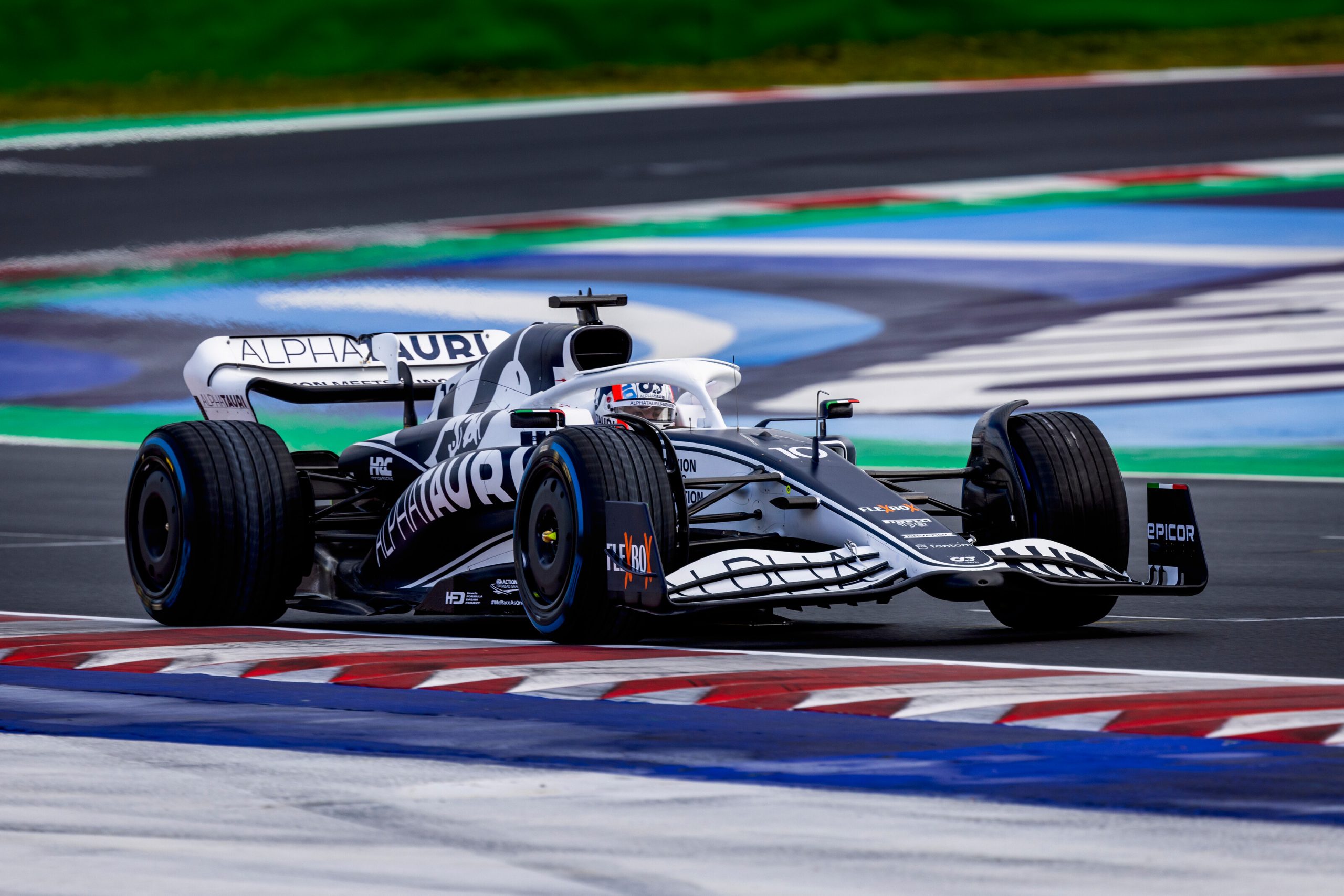 Video: AlphaTauri’s 2022 F1 car on the track for the first time