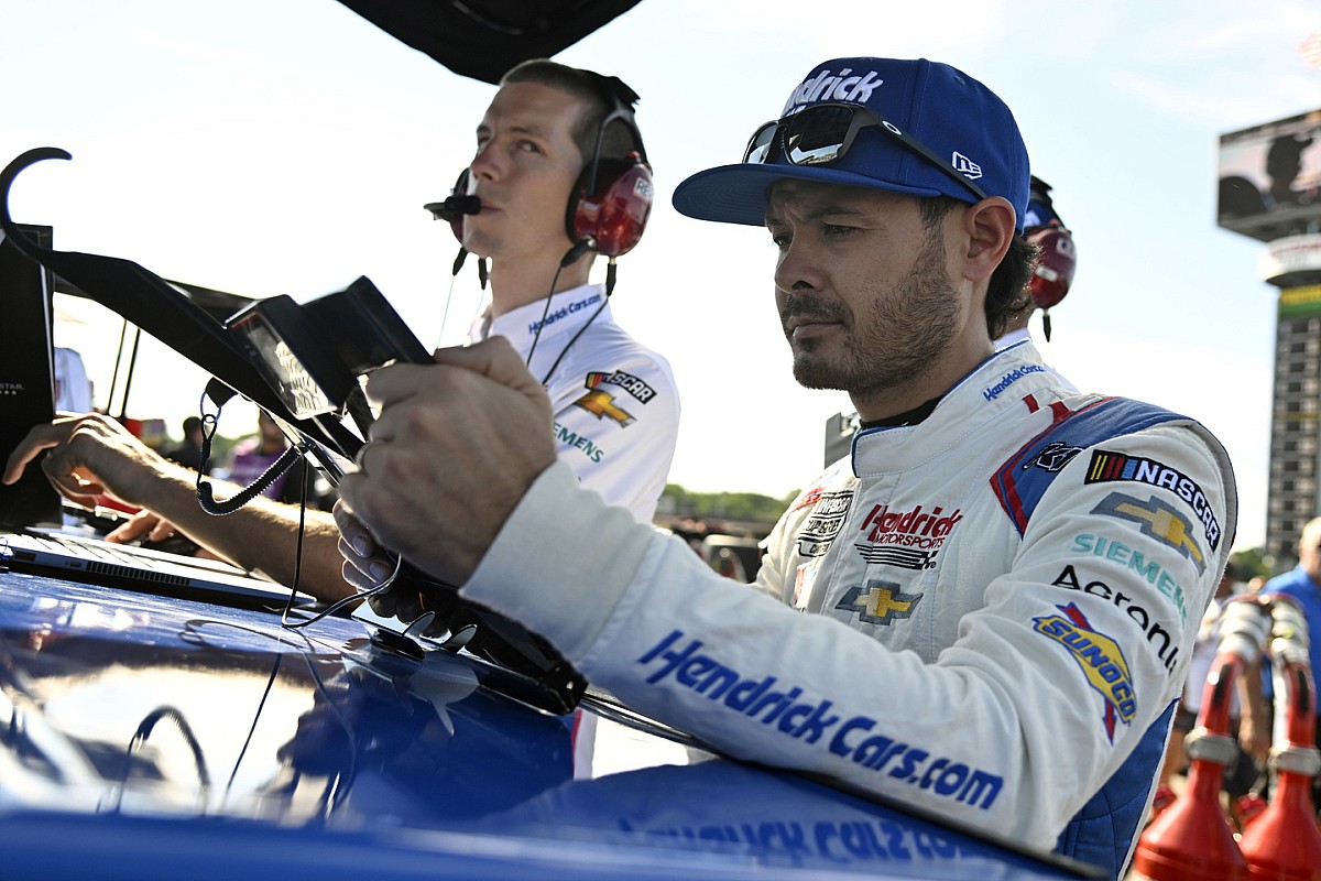 Top Cup session at Watkins Glen for teammates Larson and Hendrick