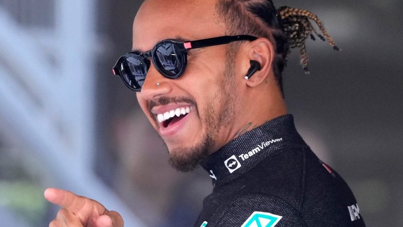 lewis hamilton mercedes f1 2022